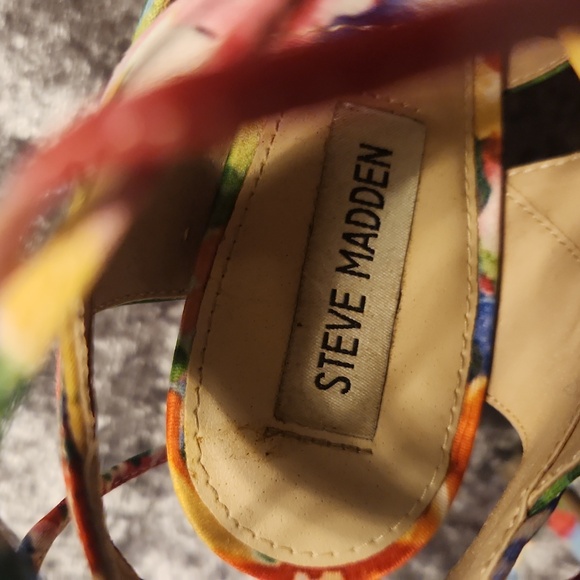 Steve Madden women's size 7.5 floral tie heels - Picture 5 of 5